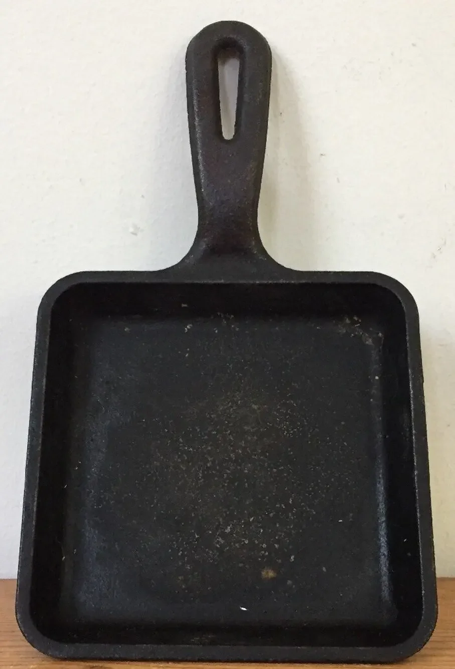 Vtg Lodge 5WS Cast Iron Small Square Cooking Cornbread Camping Frying Pan 5.5